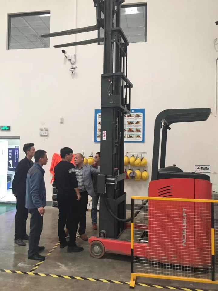 前移车现场培训交货